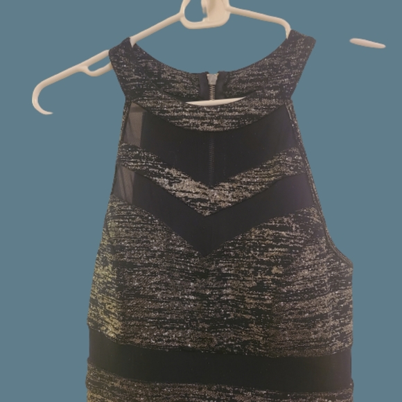 Emerald Sundae Metallic Halter Neckline Cocktail Dress - Picture 2 of 5